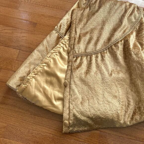Christmas Tree Skirt 48 Inch Gold velvet fabric lined button closure - Picture 4 of 7
